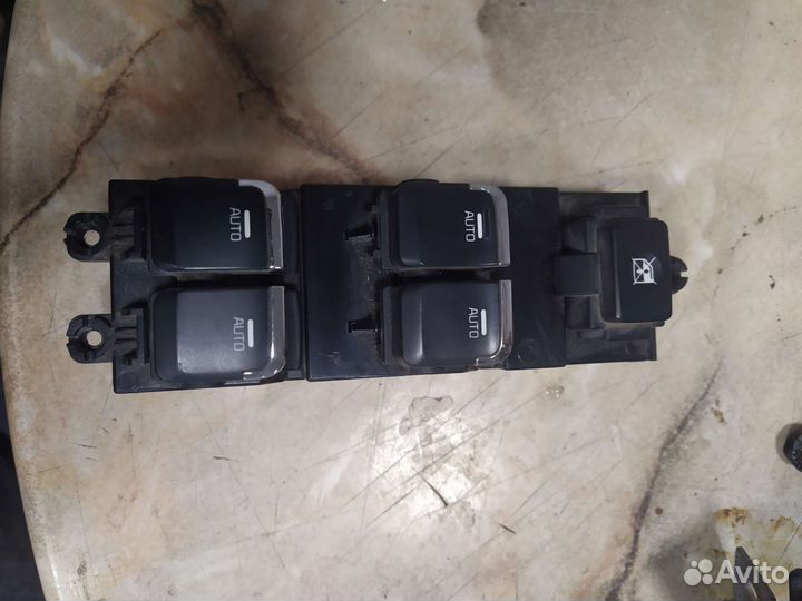 Блок управления стëклами kia ceed