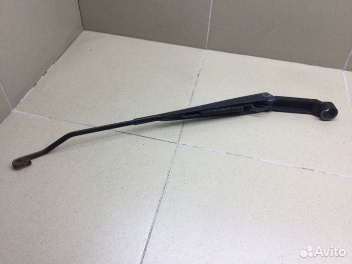 Поводок стеклоочистителя передний передний правый