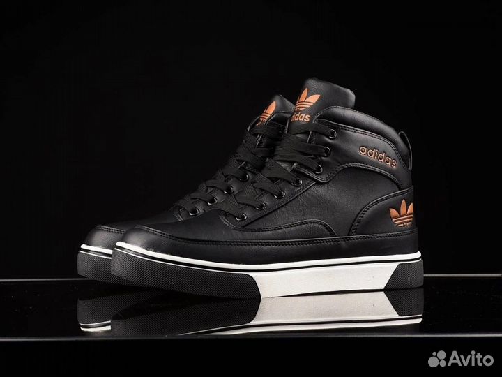 Кроссовки adidas зимние теплые