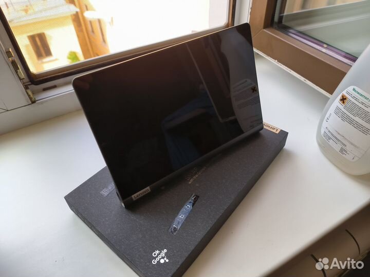 Продам планшет Lenovo Yoga SMART Tab YT X705X 4Gb