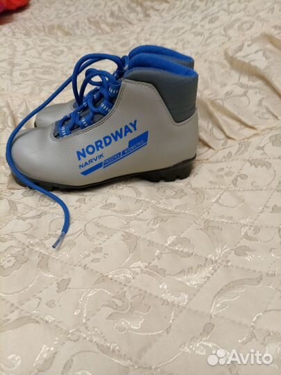 Лыжные ботинки