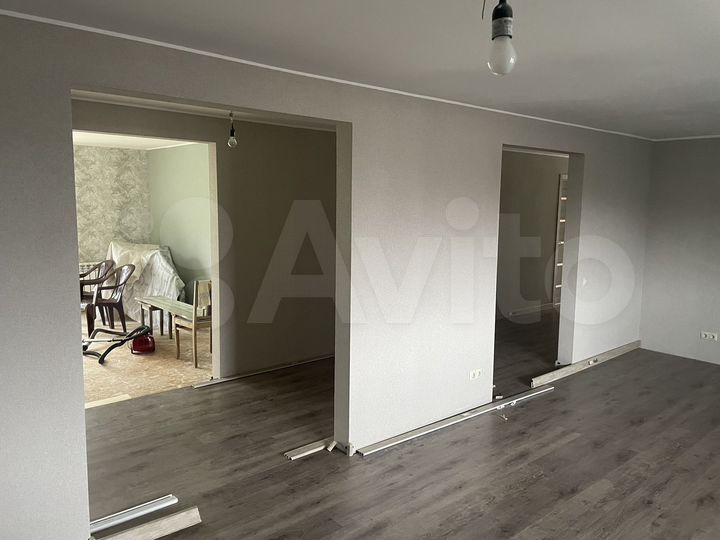 Дом 200 м² на участке 10,5 сот.