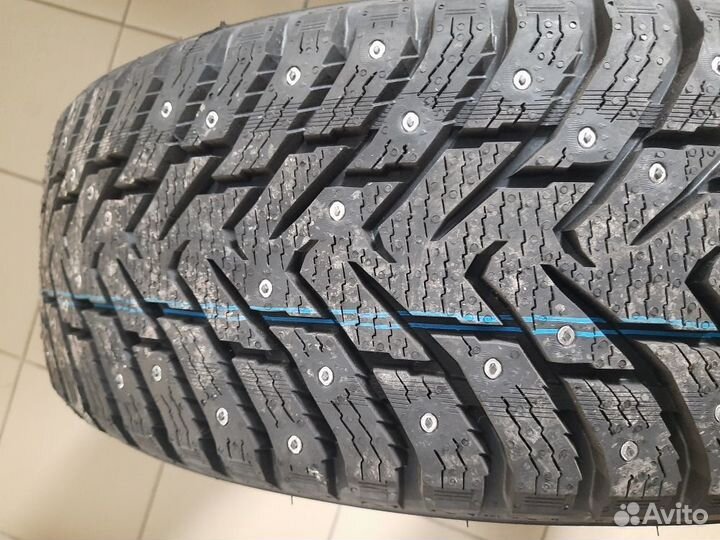 Nokian Tyres Nordman 8 SUV 215/65 R16 102T