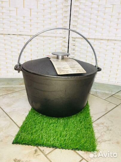 Чугунный казан походный. Котелок