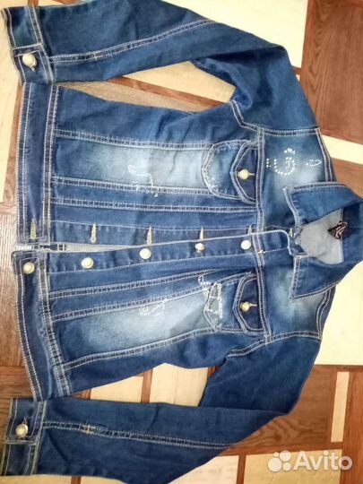 Джинсовая куртка