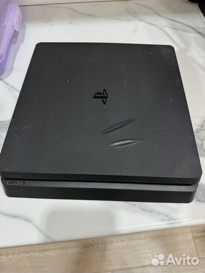 Sony PS4 slim 1 tb