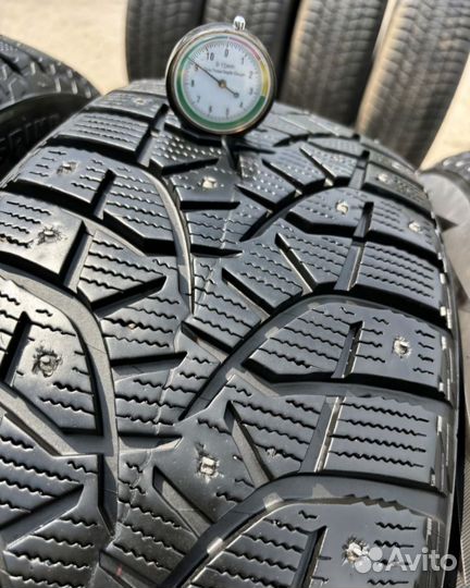 Bridgestone Blizzak Spike-02 SUV 235/65 R18 106T