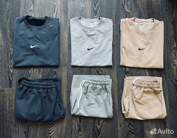 Спортивный костюм Nike футболка и шорты бежевый