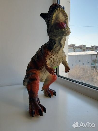 Игрушка динозавр большой огромный рычит