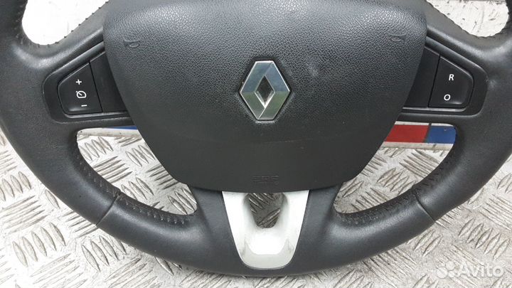 Рулевое колесо с AIR BAG Renault Megane III (2008–