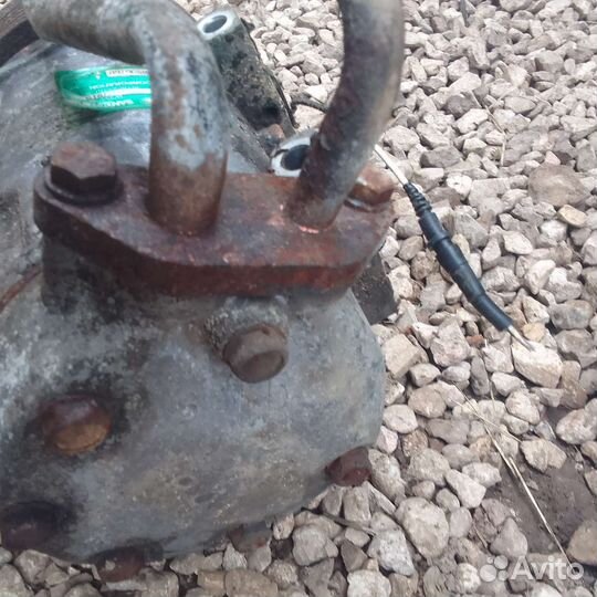 Компрессор кондиционера Renault Laguna 1