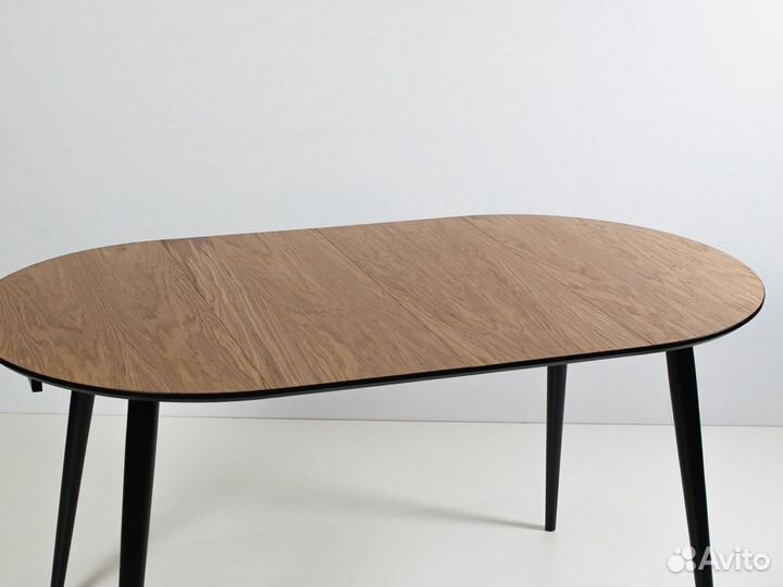 Стол обеденный