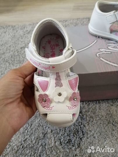 Продам туфли открытые, новые