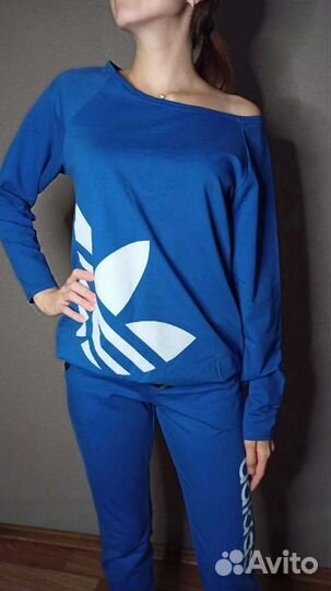 Костюм спортивный