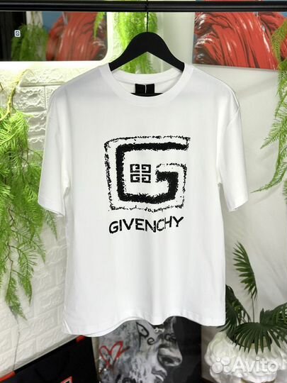 Футболка мужская Givenchy