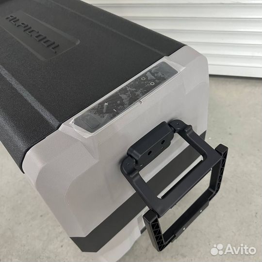 Холодильник 50л автомобильный