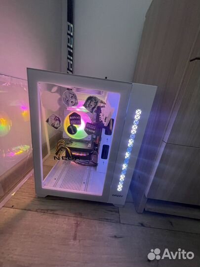 Игровой пк аквариум белый