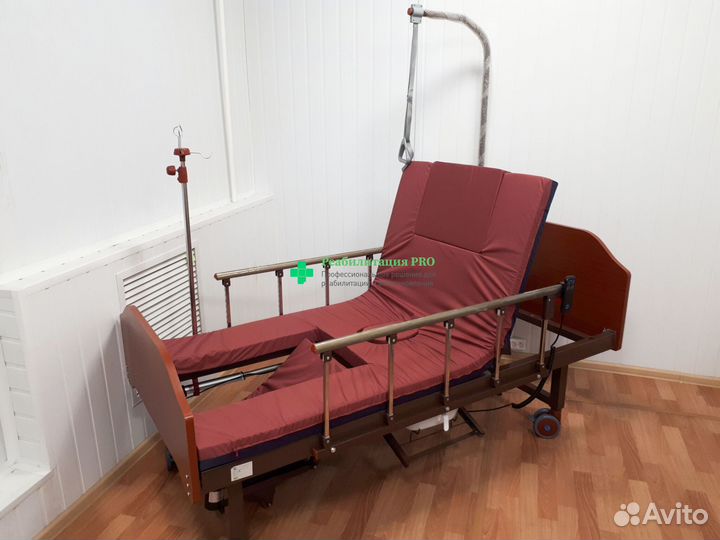 Медицинская кровать для лежачих больных