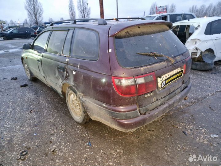 Стойка передняя Toyota Caldina 1993