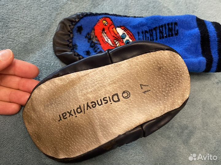 Носки чешки с подошвой из кожи