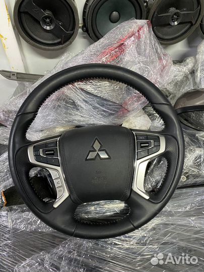 Рулевое колесо (руль+подушка) pajero sport L200