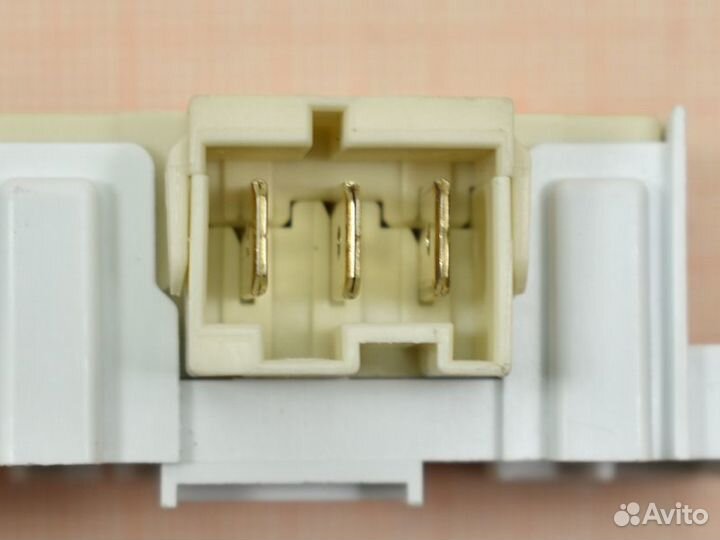 Блокировка люка Indesit, код C00297327