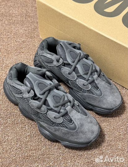 Кроссовки Adidas Yeezy Boost 500 