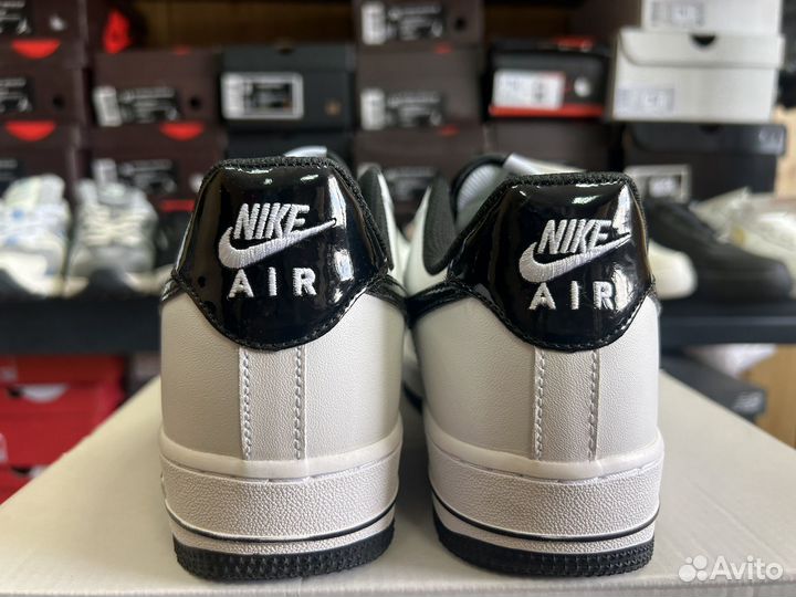 Кроссовки Nike Air Force