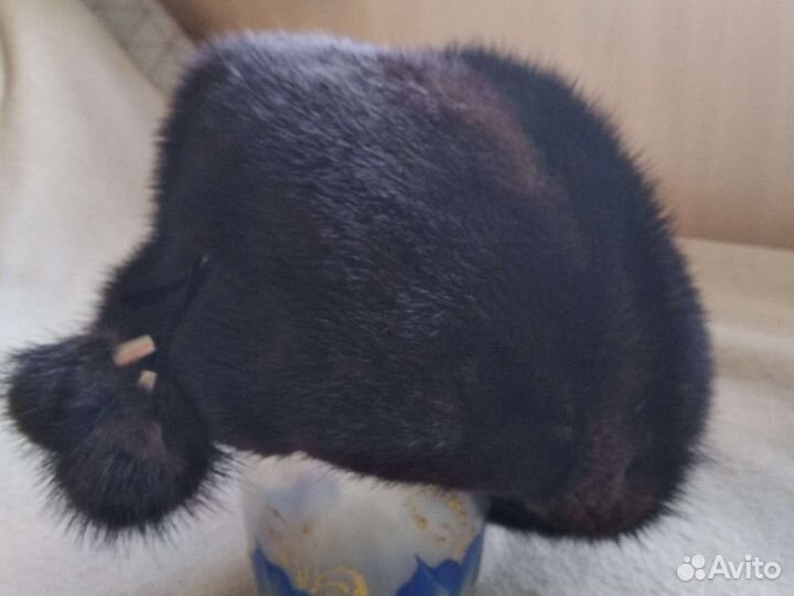 Женская шапка меховая