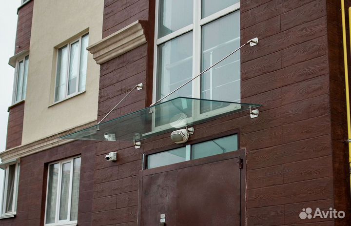 Навес из стекла