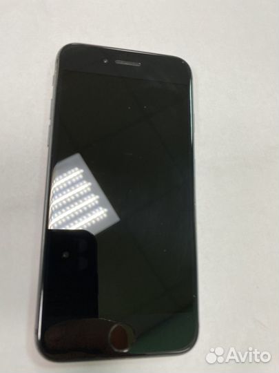 iPhone 8, 256 ГБ