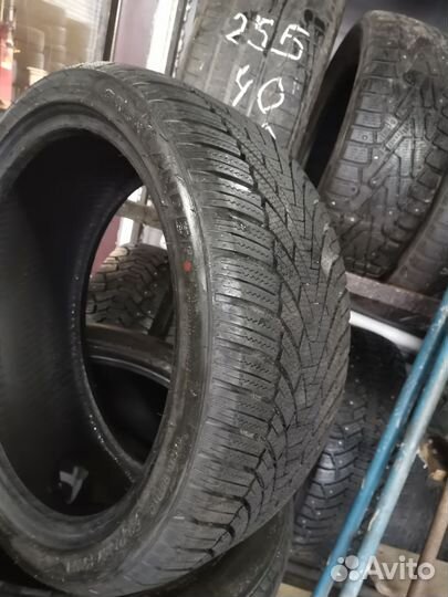 Goodyear UltraGrip 215/40 R17 87V