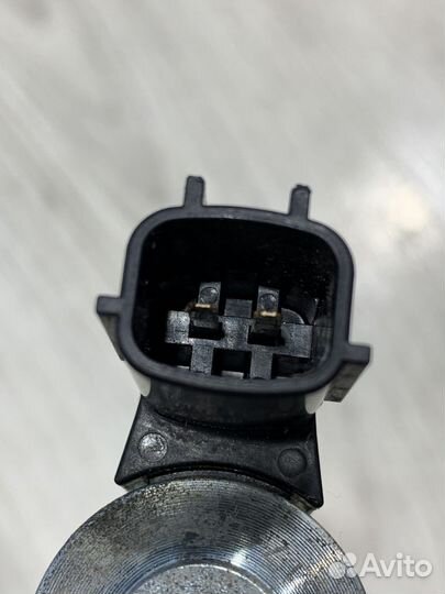 Клапан фазорегулятора Nissan terrano D10