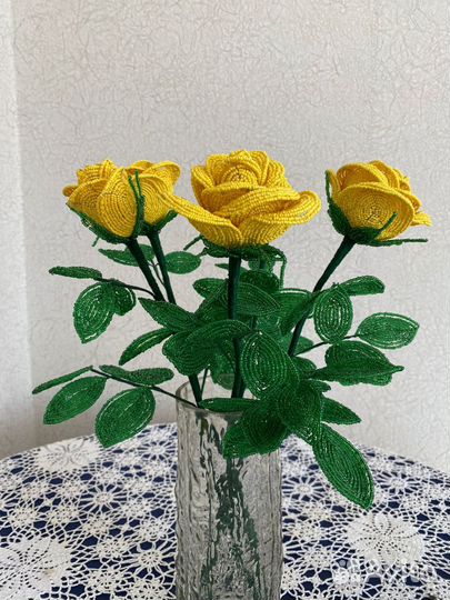 Розы из бисера