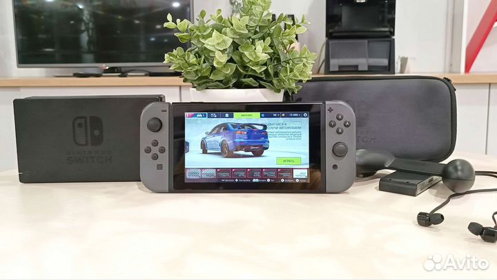 Nintendo Switch + 36 игр
