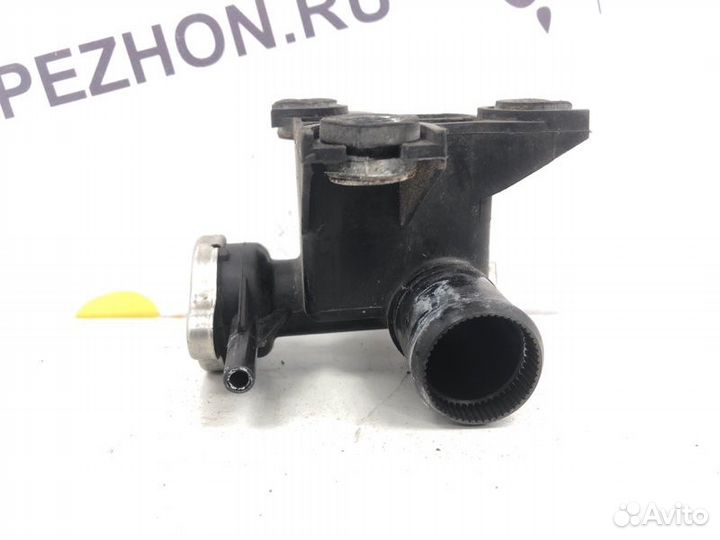 Тройник системы охлаждения Kia Soul хэтчбек 5 дв