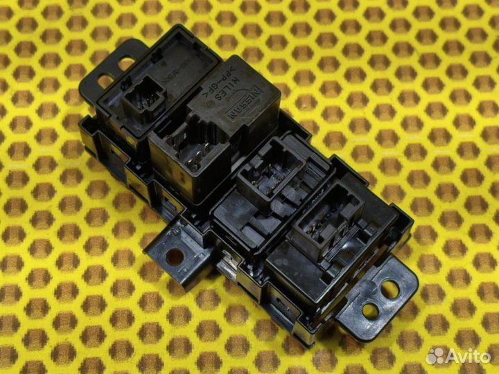 Переключатель корректора фар Renault Koleos HY0