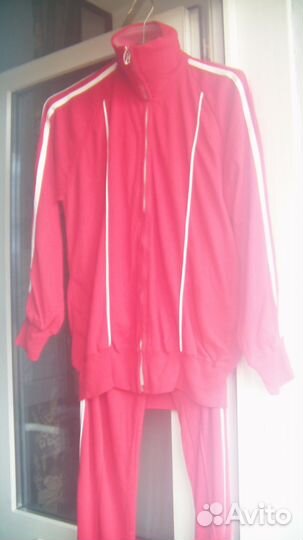 Костюм спортивный новый