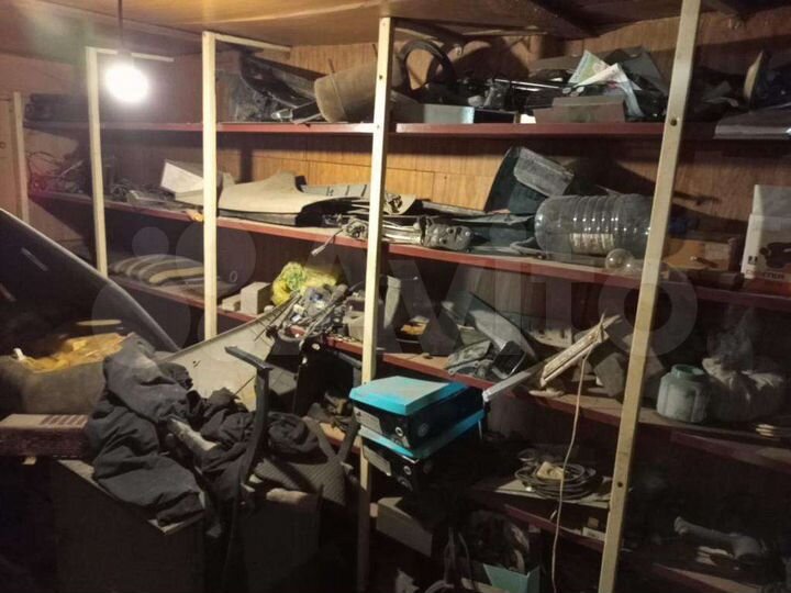 Гараж, > 30 м²