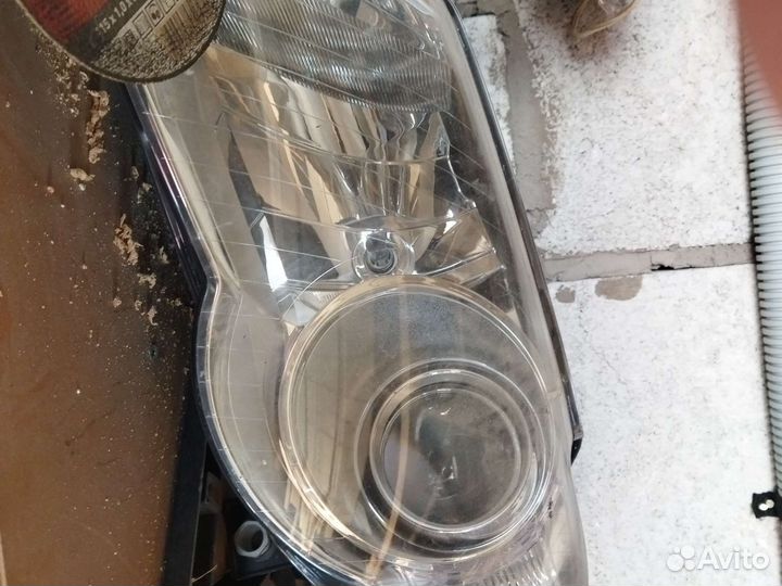 Фара передняя правая калина гранта