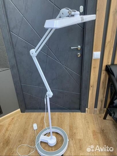 Светодиодная лампа и стойка, наращивание ресниц