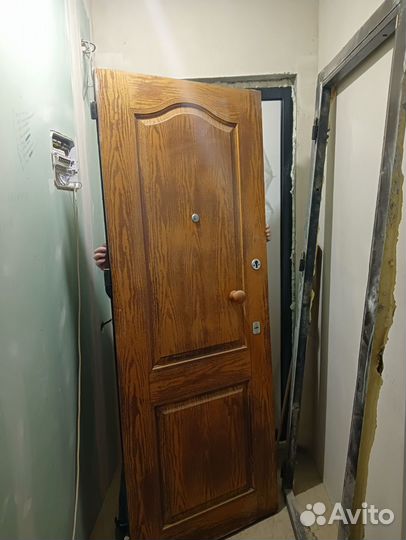 Дверь входная металлическая