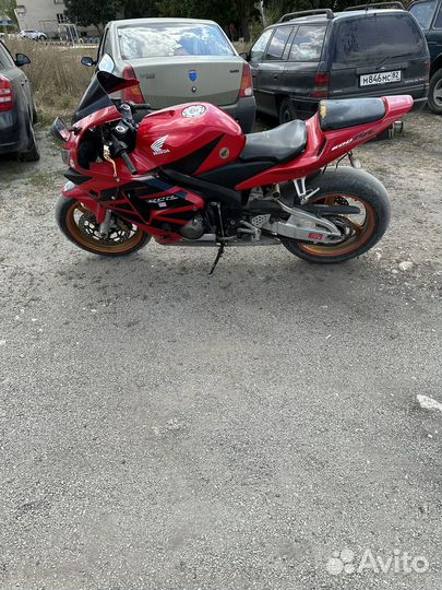 Мотоцикл honda cbr 600rr