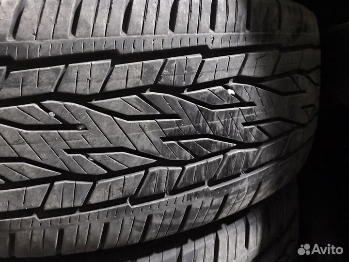 Continental ContiCrossContact LX2 215/60 R17 96H