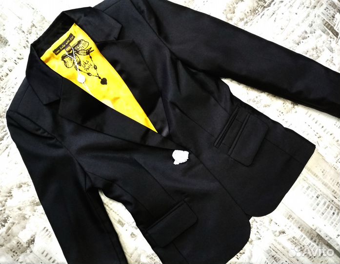 Новый Стильный костюм на девочку от lckr