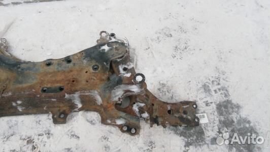 Балка подвески передняя toyota auris E150 (PBE06LG01)