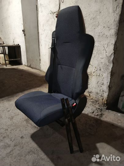 Пассажирское сиденье howo