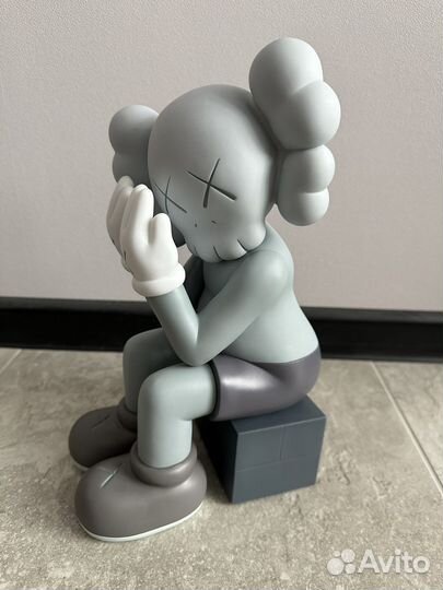 Фигурка Kaws