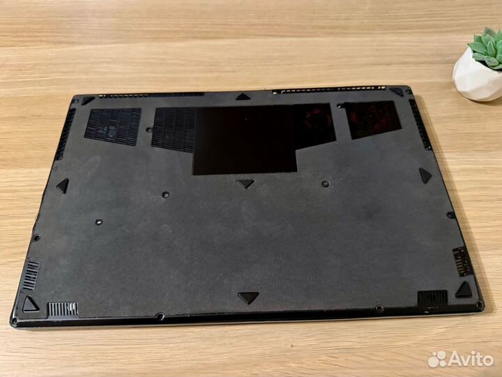 MSI GS63 Stealth Pro i7 16 DDR4 120Hz GTX 1070 8Gb