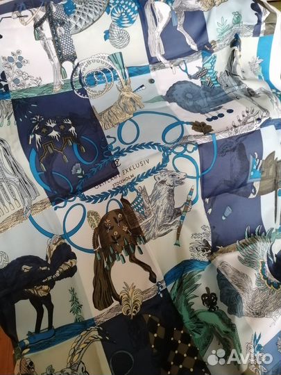 Женский шелковый платок в упаковке